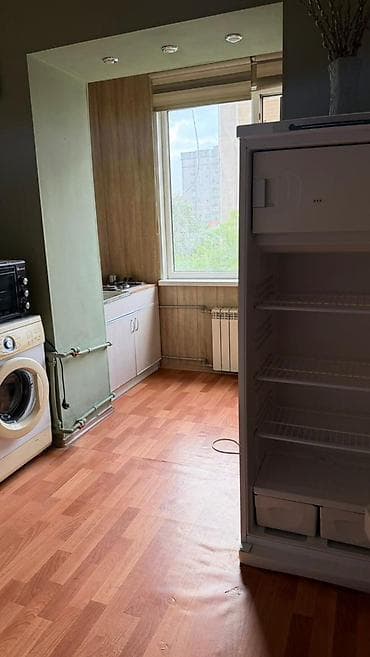 Кыймылсыз мүлк: 1 бөлмө, Илимдер академиясы Менчик ээси, Жаныбарлары жок, 3 айдан баштап, Толугу менен эмереги бар — 8