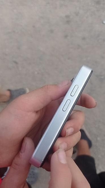 fold 4: IPhone 17 Pro Max, Новый, 1 ТБ, Белый, Наушники, 80 % — 3