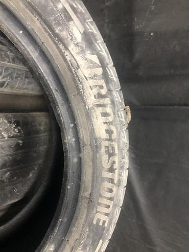 80 b4: Шины 235 / 45 / R 18, Лето, Легковые, Bridgestone — 2