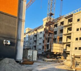 на долгий срок аренда квартир: 2 бөлмө, 75 кв. м, 108-серия, 1 кабат, ПСО (өзү оңдоп түзөтүп бүтүү үчүн) — 13