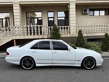 шина и диск: Mercedes-Benz E-Class: 2001 г., 5.5 л, Автомат, Бензин, Седан — 4