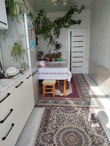 элитный дом: Продается 2-х комнатная квартира частично с мебелью в городе Чолпон — 2