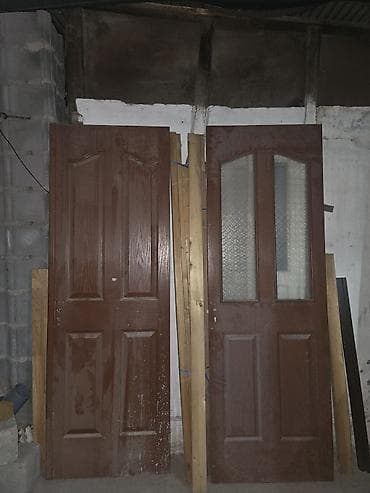Продаются деревянные двухсторчатые межкомнатные двери в количестве 3 — 2