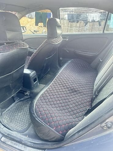 некия 2: Toyota Avensis: 2002 г., 1.6 л, Ручные — 8