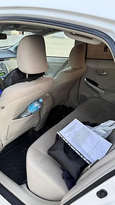 протива вес: Toyota Prius: 2012 г., 1.8 л, Вариатор, Гибрид, Хэтчбэк — 6