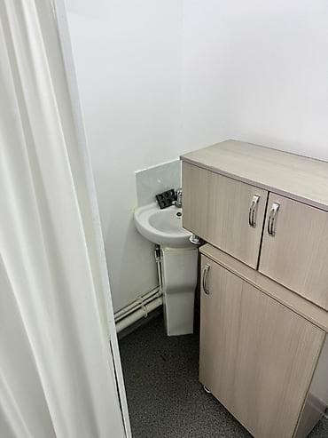 сдаю студию красоты: Аренда кабинетов в салонах красоты, 6 м², Для бровиста, Для мастера по маникюру, Для шугаринга, эпиляции — 4