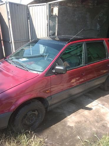 Mitsubishi Space Wagon: 1992 г., 1.8 л, Механика, Бензин, Минивэн