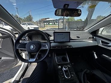 прикурит машину: BYD Qin: 2023 г., Седан — 2