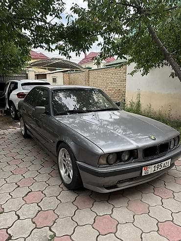 BMW 5 series: 1992 г., Механика, Бензин, Седан — 1