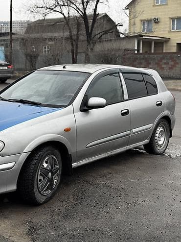 golf variant: Nissan Almera: 2003 г., 1.5 л, Механика, Бензин, Хэтчбэк — 2