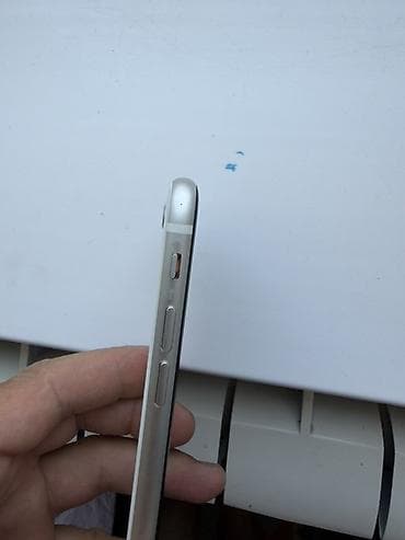 Техника и электроника: IPhone SE 2020, Б/у, 64 ГБ, Белый, Зарядное устройство, Чехол, В рассрочку, 88 % — 4