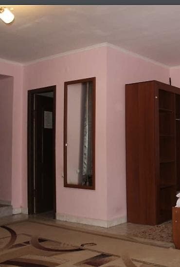 Зеркала: Зеркала в раме - Материал: стекло в рамах под дерево (ламинированный — 5