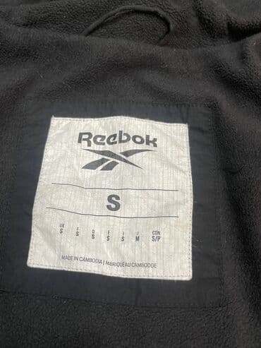 толстовка мужская с капюшоном: Мужская легкая куртка-ветровка с капюшоном.Покупал за 14.000. В — 4