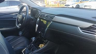 r16 4x100: MG : 2024 г., 1.5 л, Автомат, Бензин, Седан — 3