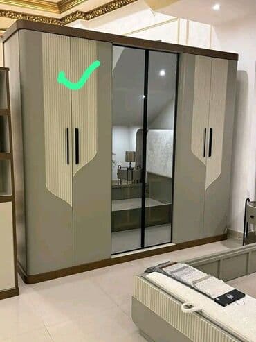 Шкаф купе, С зеркалом