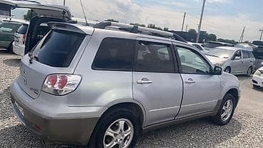 Mitsubishi Outlander: 2003 г., 2 л, Механика, Бензин, Кроссовер