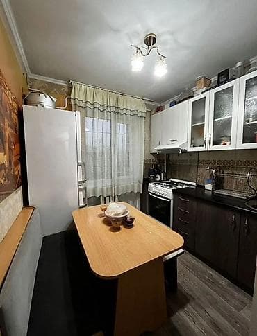 Квартиры: 2 комнаты, 42 м², Хрущевка, 4 этаж, Евроремонт — 9