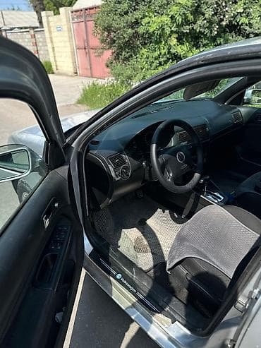 Volkswagen: Volkswagen Golf: 2003 г., 1.6 л, Автомат, Бензин, Хэтчбэк — 6