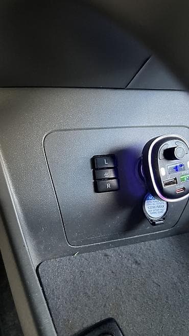 corolla e120: Toyota Prius: 2010 г., Гибрид, Хэтчбэк — 6