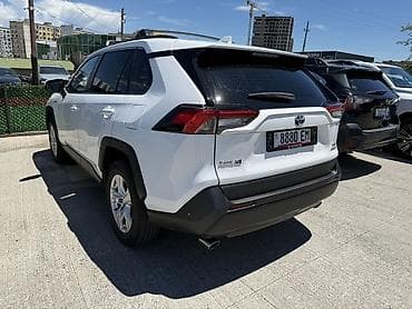 Toyota RAV4: 2020 г., 2.5 л, Автомат, Гибрид, Кроссовер — 4