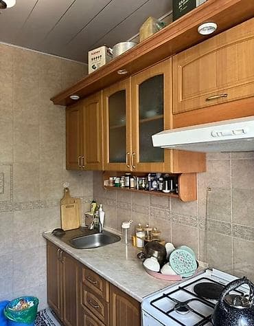 Продажа квартир: 3 комнаты, 72 м², 105 серия, 2 этаж, Косметический ремонт — 1