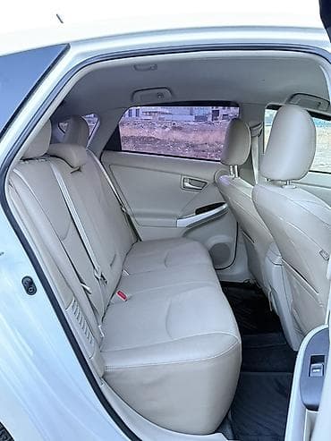 Продажа авто: Toyota Prius: 2015 г., 1.8 л, Вариатор, Гибрид, Хэтчбэк — 9