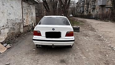 рамный джип: BMW 3 series: 1992 г., 2.5 л, Ручные, Бензин, Седан — 3