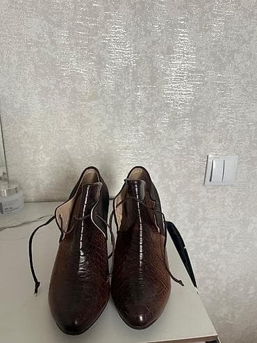 Ботинки и ботильоны: Женские ботильоны на высоком устойчивом каблуке. - Материалы — 2