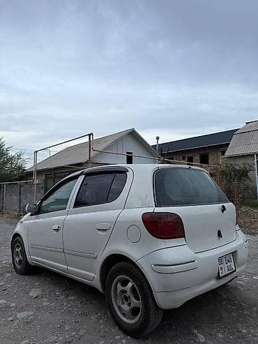 тоето пикник: Toyota Vitz: 2003 г. — 3