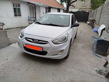mini v: Hyundai Solaris: 2013 г., 1.4 л, Механика, Бензин, Седан — 2