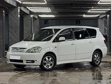 Транспорт: Toyota Ipsum: 2003 г., 2.4 л, Автомат, Бензин, Минивэн — 1