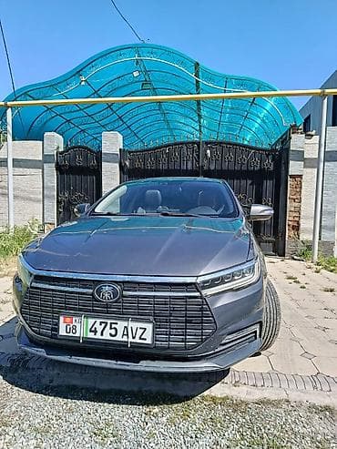 BYD Qin: 2021 г., Электромобиль, Седан