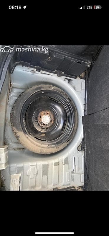 mazda 6: Toyota Ist: 2003 г., Хэтчбэк — 10