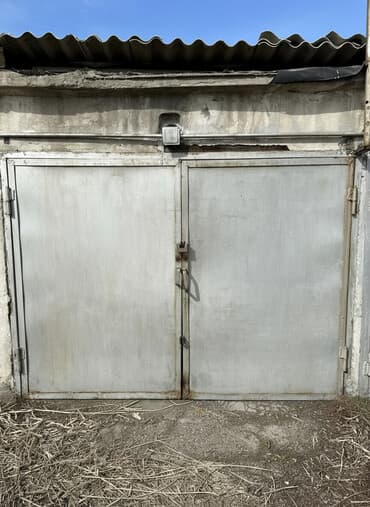 16 м², Кирпичный | Смотровая яма, Охрана, Подвал, погреб