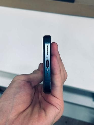 iphone e: IPhone 15 Pro, Б/у, 256 ГБ, Sierra Blue, Защитное стекло, Чехол, Кабель, 100 % — 6