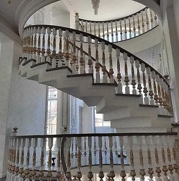 табоички для домов: Деревянная лестница Для дома, Форма лестницы: Много-маршевая, Стиль: Классический — 7