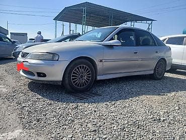 Opel Vectra: 2001 г., 1.8 л, Кол менен иштөөчү, Бензин, Лифтбек lalafo.kg да Opel Vectra: 2001 г., 1.8 л, Кол менен иштөөчү, Бензин, Лифтбек