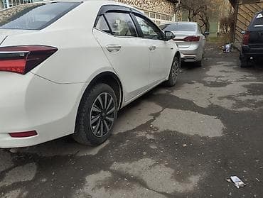 автомобил кия: Toyota Corolla: 2019 г., 1.8 л, Вариатор, Гибрид, Седан — 6