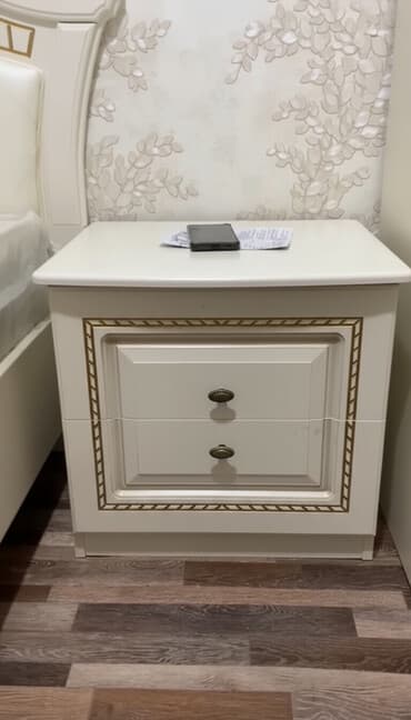 тумба цвет белый: Спальный гарнитур, Шкаф, ДСП, цвет - Белый — 1