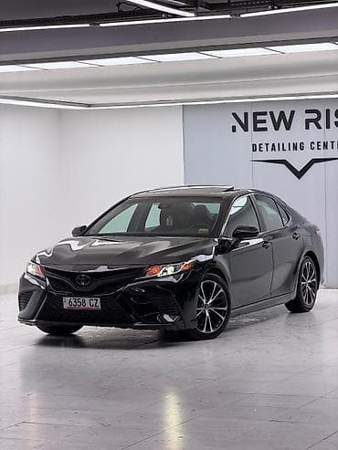 Toyota Camry: 2020 г., 2.5 л, Автомат, Бензин, Седан