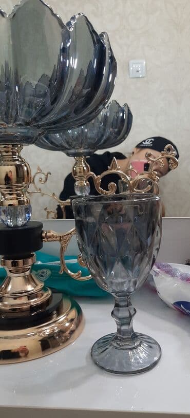 корзина с фруктами в подарок: Продаю фруктовницы в наличии 3шт есть. Одна штука по 1800сом — 2