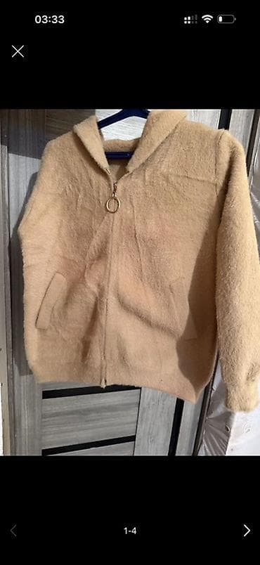 красный пиджак: Меняю на маленькую упаковку памперс Yokobaby Xl(5р) Теплая женская — 1