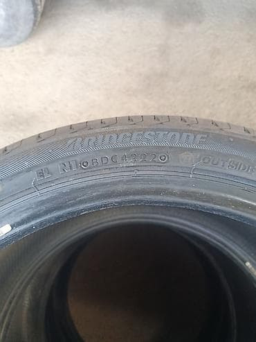 корки: Шины 235 / 40 / R 19, Лето, Комплект, Легковые, Bridgestone — 3