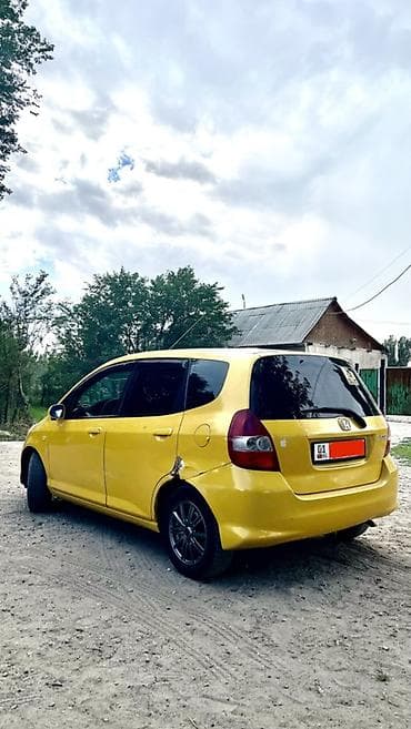 Продажа авто: Honda Fit: 2005 г., 1.3 л, Механика, Бензин, Хэтчбэк — 4