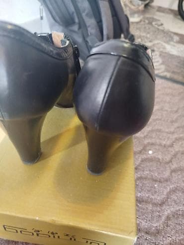 Ботинки и ботильоны: Женские ботильоны на каблуке, чистая кожа снаружи и внутри, фирма — 6