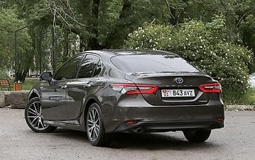 Унаа сатуу: Toyota Camry: 2021 г., 2.5 л, Вариатор, Гибрид, Седан — 2