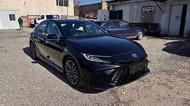 Toyota Camry: 2026 г., 2 л, Вариатор, Бензин, Седан