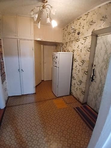 flat in osh: 2 комнаты, 49 м², 105 серия, 1 этаж, Старый ремонт — 2