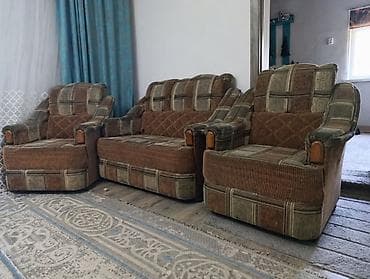 Два кресла и один небольшой диван на 2 человека. Комплект из 3