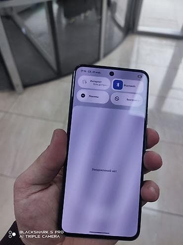 pixel 4a 5g: Google Pixel 8, Б/у, 128 ГБ, цвет - Черный, 1 SIM, eSIM — 2